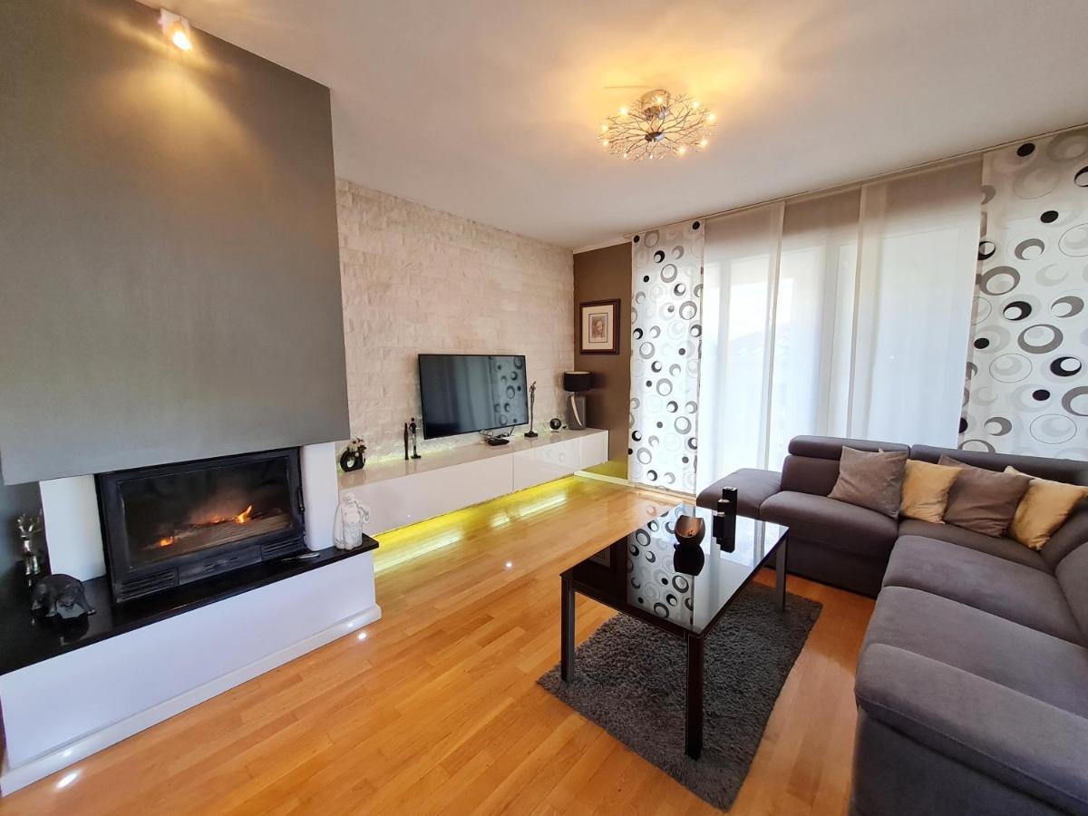Holiday Home Drago Ζαντάρ Εξωτερικό φωτογραφία